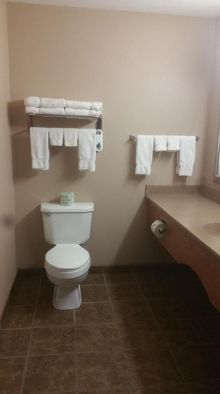 Canby Inn And Suites 외부 사진