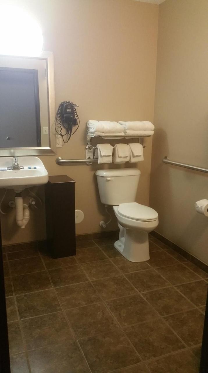 Canby Inn And Suites 외부 사진